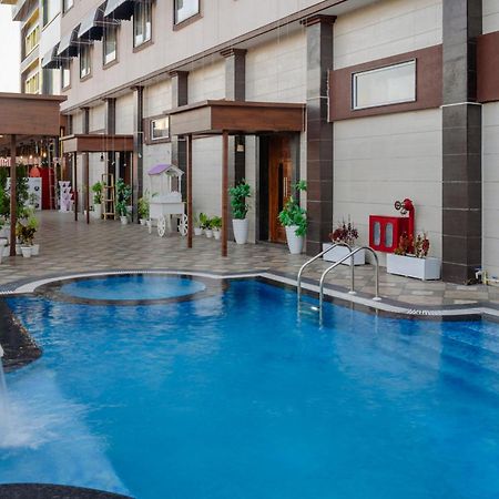 Hotel Vasdaa Grand Dehradun Bagian luar foto