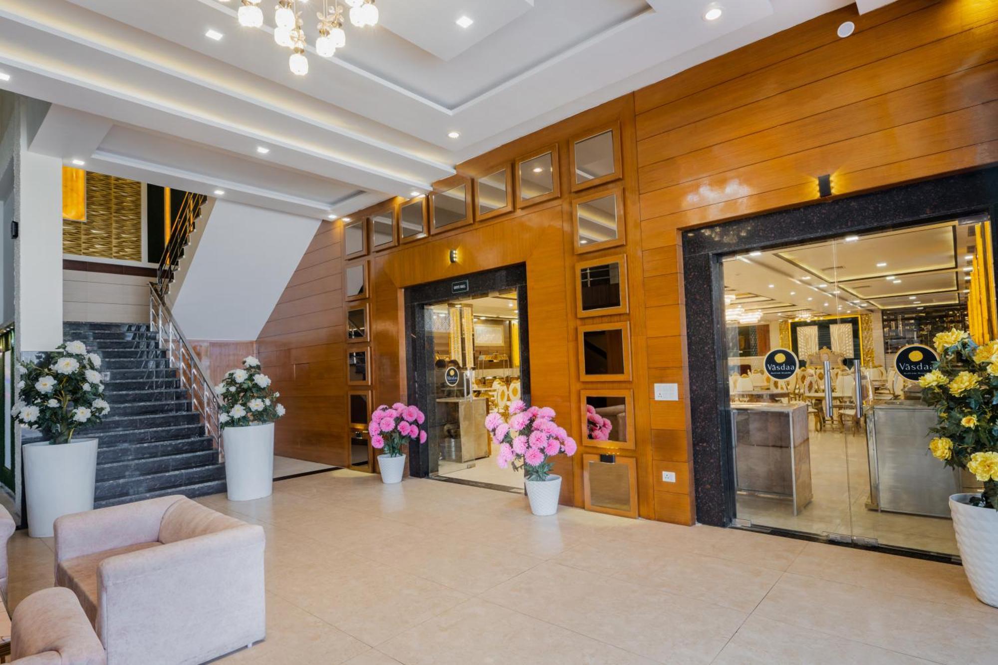 Hotel Vasdaa Grand Dehradun Bagian luar foto