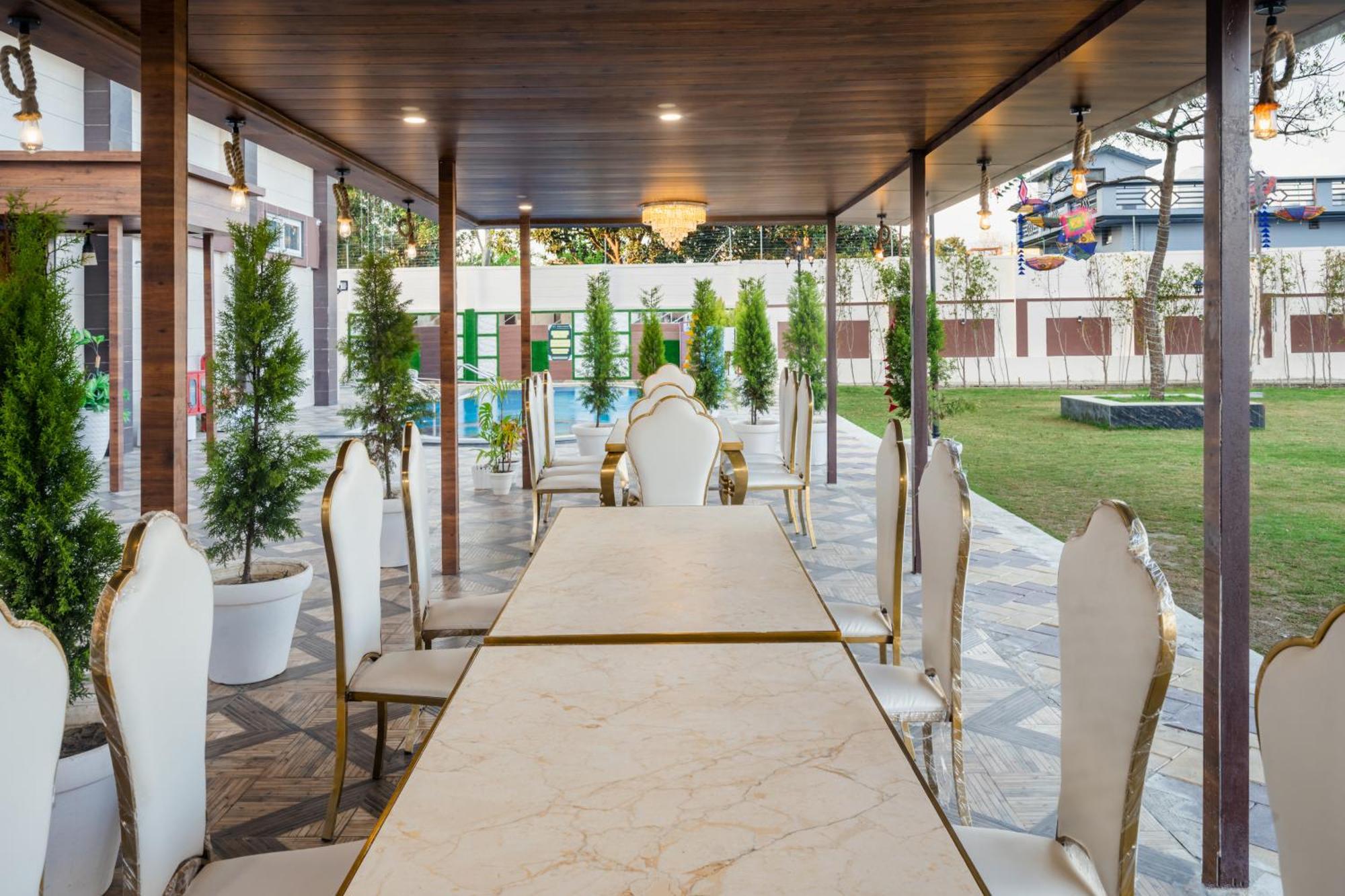 Hotel Vasdaa Grand Dehradun Bagian luar foto